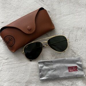 Ray-Ban Gold Aviator Sunglasses - Green Lenses
